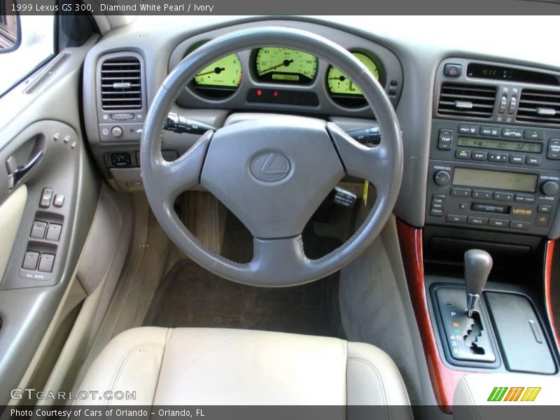 Diamond White Pearl / Ivory 1999 Lexus GS 300
