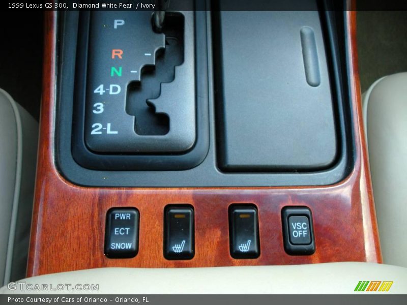 Diamond White Pearl / Ivory 1999 Lexus GS 300