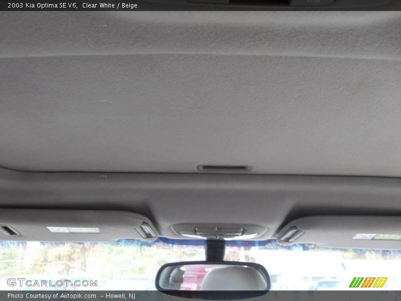 Clear White / Beige 2003 Kia Optima SE V6