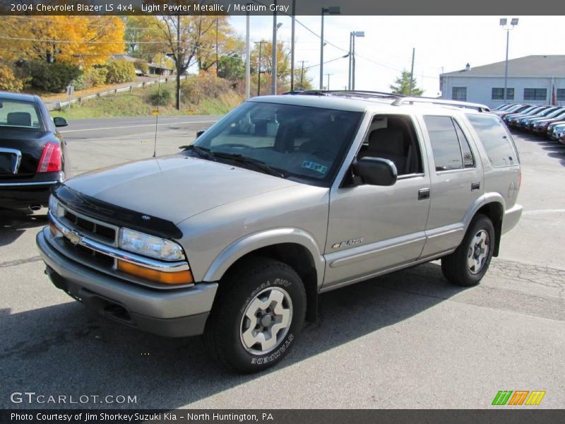 Light Pewter Metallic / Medium Gray 2004 Chevrolet Blazer LS 4x4