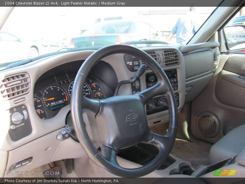 Light Pewter Metallic / Medium Gray 2004 Chevrolet Blazer LS 4x4