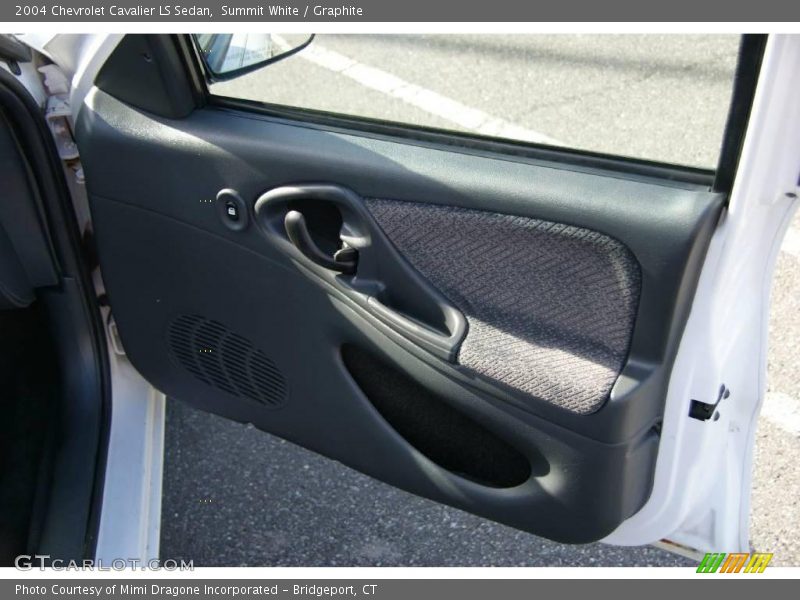 Summit White / Graphite 2004 Chevrolet Cavalier LS Sedan