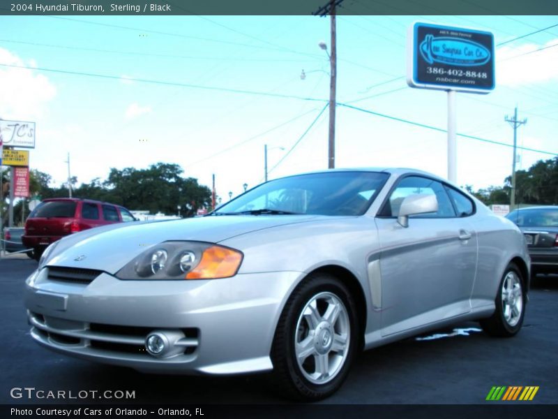Sterling / Black 2004 Hyundai Tiburon