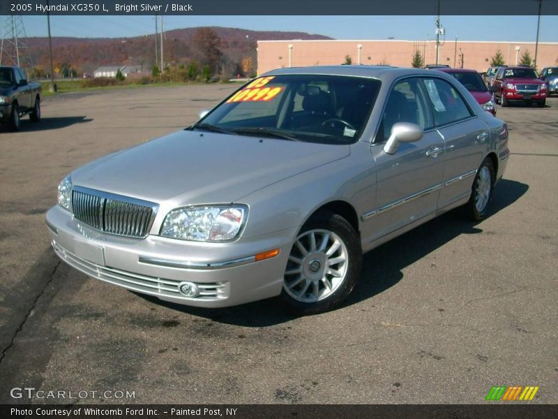 Bright Silver / Black 2005 Hyundai XG350 L