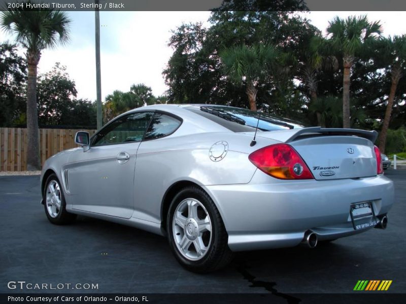 Sterling / Black 2004 Hyundai Tiburon
