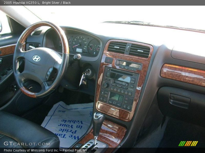 Bright Silver / Black 2005 Hyundai XG350 L