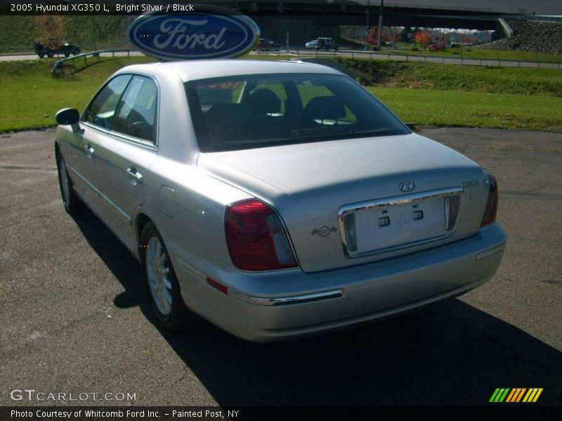Bright Silver / Black 2005 Hyundai XG350 L