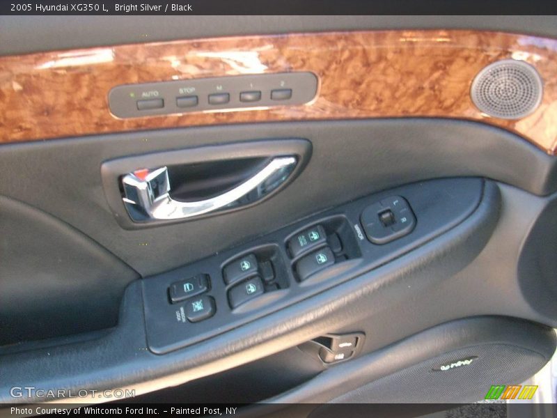 Bright Silver / Black 2005 Hyundai XG350 L