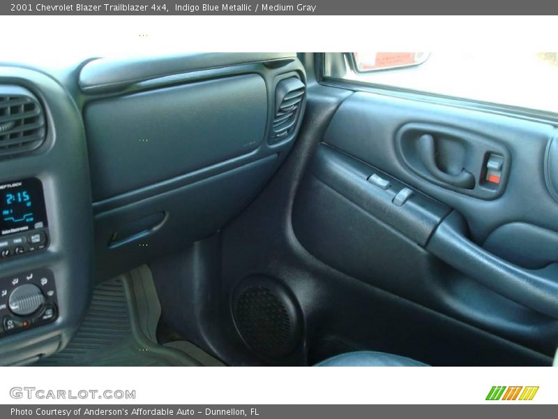 Indigo Blue Metallic / Medium Gray 2001 Chevrolet Blazer Trailblazer 4x4