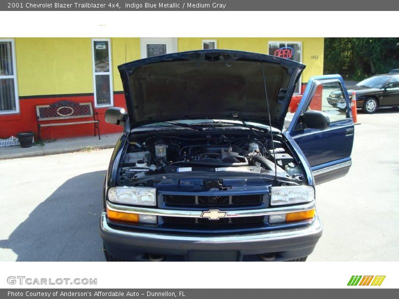 Indigo Blue Metallic / Medium Gray 2001 Chevrolet Blazer Trailblazer 4x4