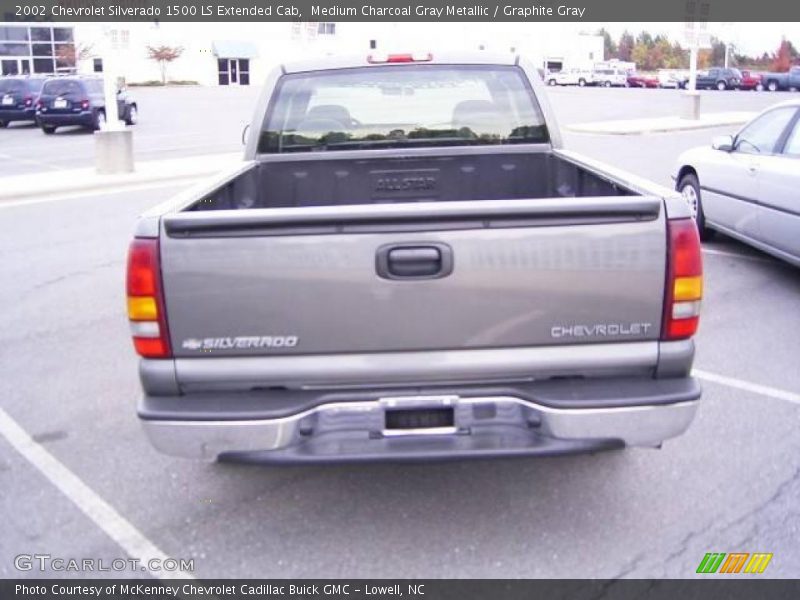 Medium Charcoal Gray Metallic / Graphite Gray 2002 Chevrolet Silverado 1500 LS Extended Cab
