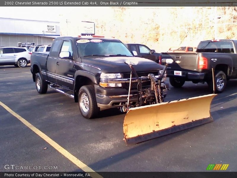 Onyx Black / Graphite 2002 Chevrolet Silverado 2500 LS Extended Cab 4x4