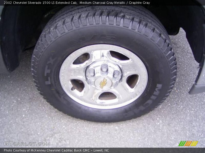 Medium Charcoal Gray Metallic / Graphite Gray 2002 Chevrolet Silverado 1500 LS Extended Cab