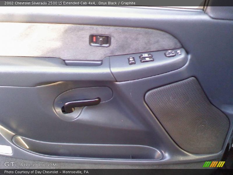 Onyx Black / Graphite 2002 Chevrolet Silverado 2500 LS Extended Cab 4x4
