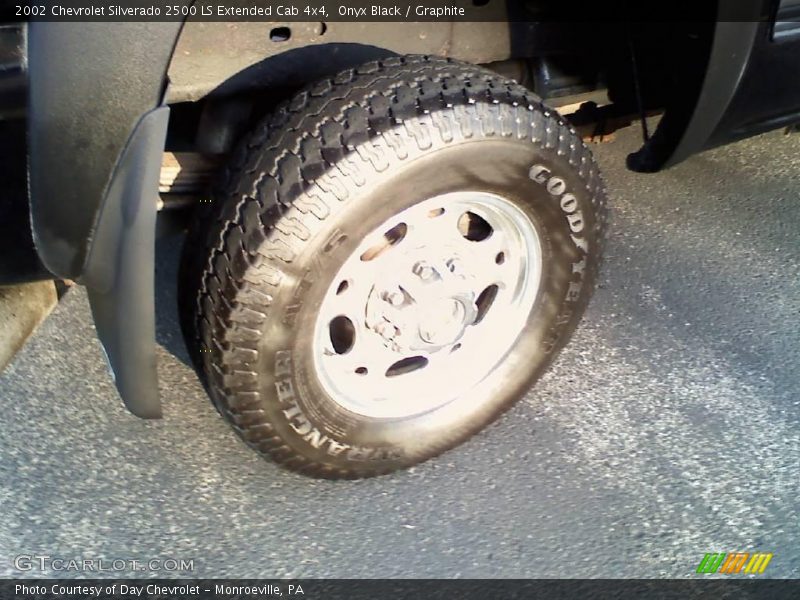 Onyx Black / Graphite 2002 Chevrolet Silverado 2500 LS Extended Cab 4x4