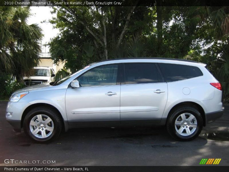 Silver Ice Metallic / Dark Gray/Light Gray 2010 Chevrolet Traverse LT