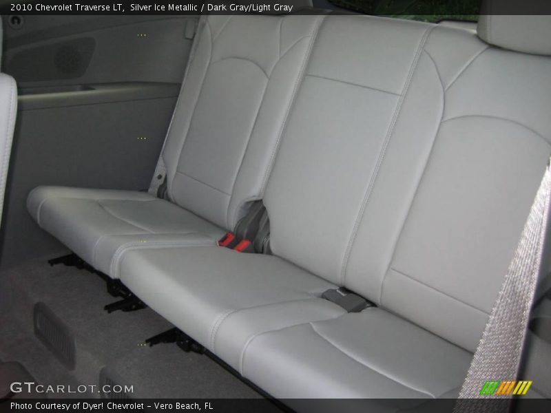 Silver Ice Metallic / Dark Gray/Light Gray 2010 Chevrolet Traverse LT