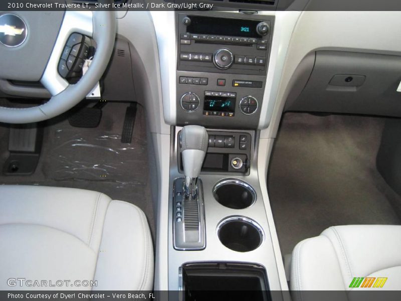 Silver Ice Metallic / Dark Gray/Light Gray 2010 Chevrolet Traverse LT