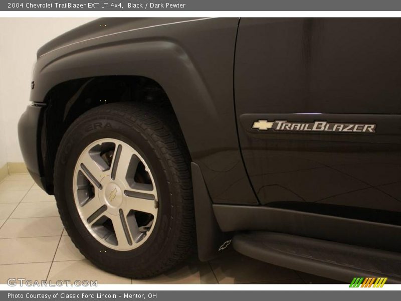 Black / Dark Pewter 2004 Chevrolet TrailBlazer EXT LT 4x4