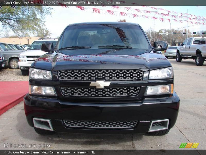 Black / Dark Charcoal 2004 Chevrolet Silverado 1500 SS Extended Cab AWD