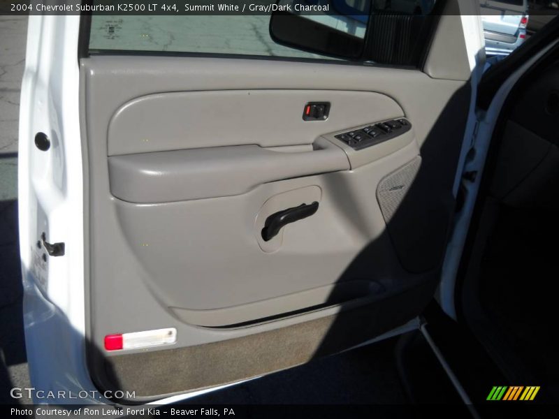 Summit White / Gray/Dark Charcoal 2004 Chevrolet Suburban K2500 LT 4x4