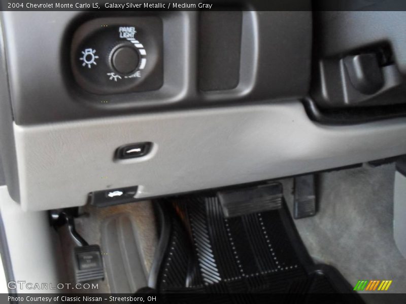 Galaxy Silver Metallic / Medium Gray 2004 Chevrolet Monte Carlo LS