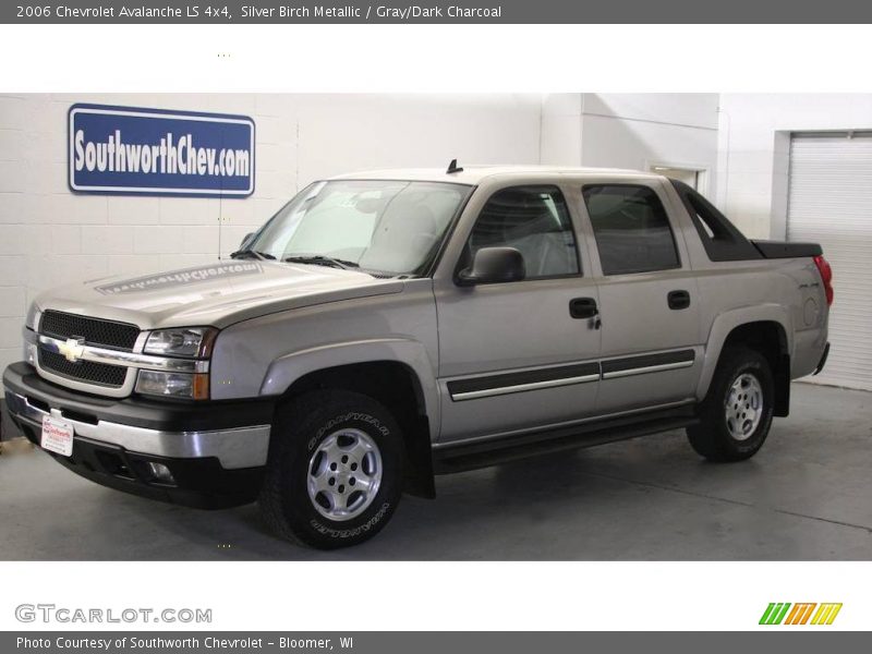 Silver Birch Metallic / Gray/Dark Charcoal 2006 Chevrolet Avalanche LS 4x4