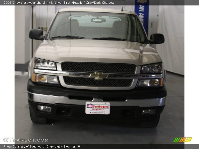 Silver Birch Metallic / Gray/Dark Charcoal 2006 Chevrolet Avalanche LS 4x4