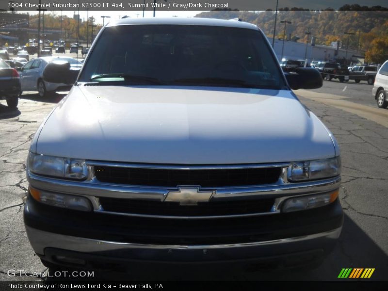 Summit White / Gray/Dark Charcoal 2004 Chevrolet Suburban K2500 LT 4x4
