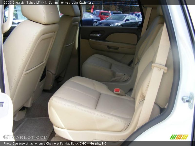 Summit White / Light Cashmere 2009 Chevrolet Tahoe LT 4x4