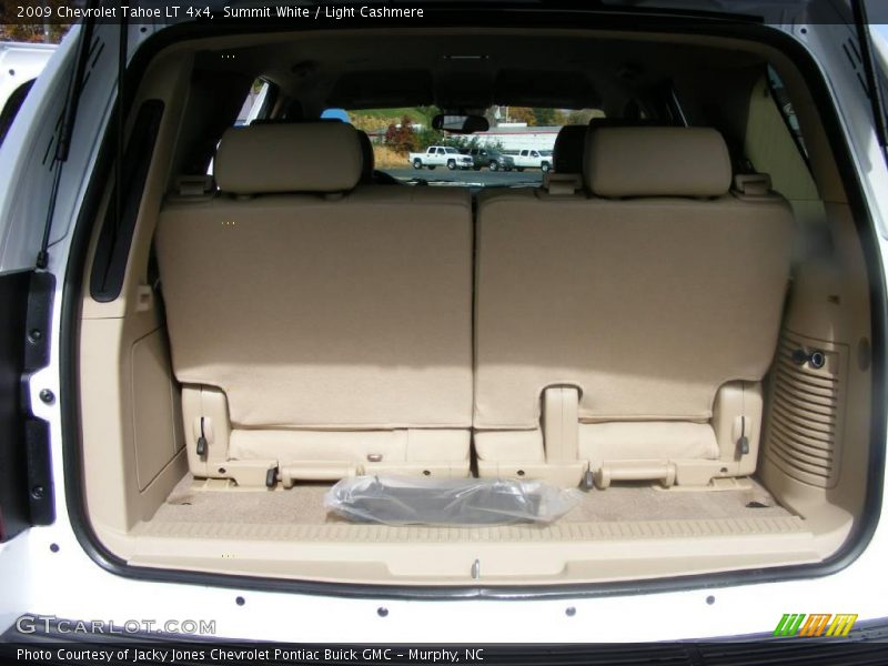 Summit White / Light Cashmere 2009 Chevrolet Tahoe LT 4x4