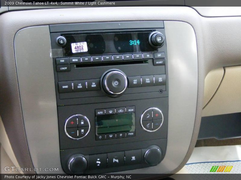 Summit White / Light Cashmere 2009 Chevrolet Tahoe LT 4x4