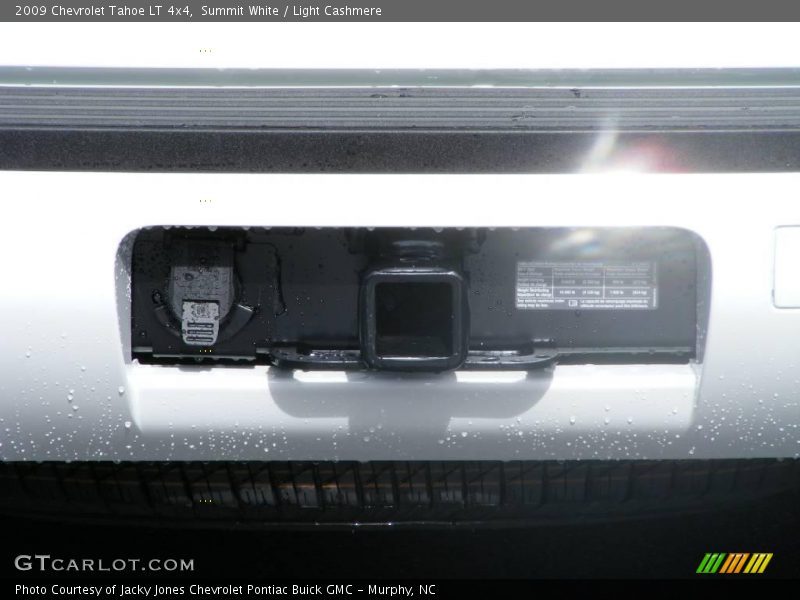 Summit White / Light Cashmere 2009 Chevrolet Tahoe LT 4x4