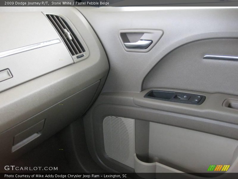 Stone White / Pastel Pebble Beige 2009 Dodge Journey R/T