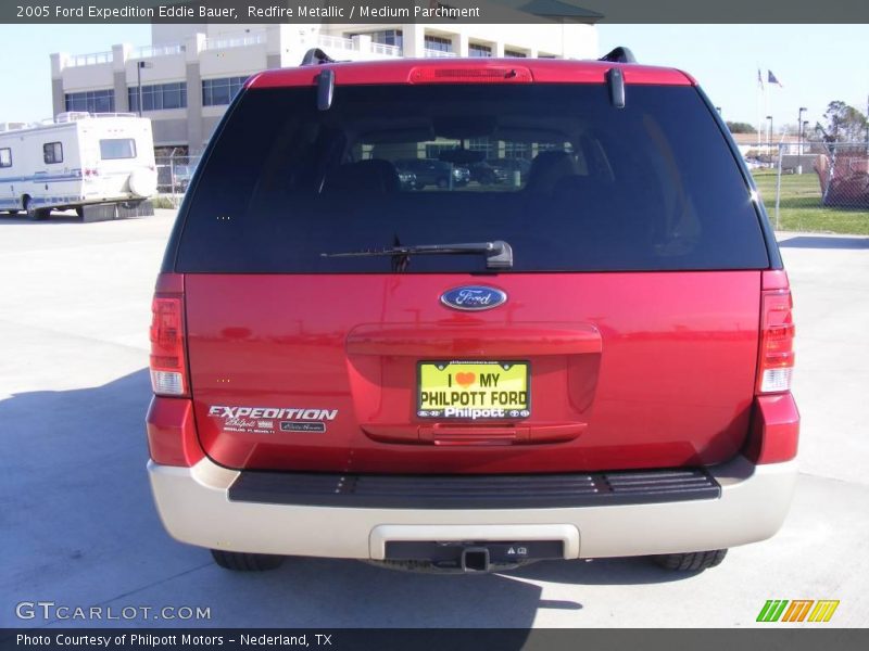 Redfire Metallic / Medium Parchment 2005 Ford Expedition Eddie Bauer