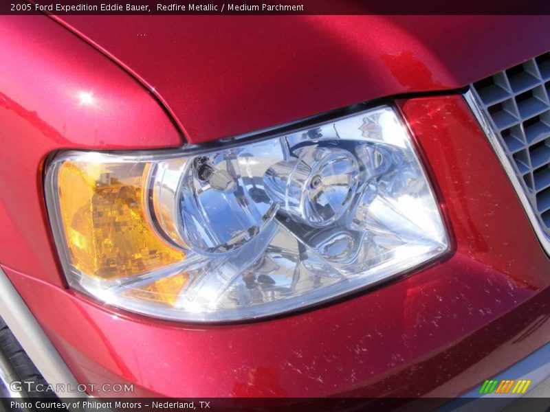 Redfire Metallic / Medium Parchment 2005 Ford Expedition Eddie Bauer