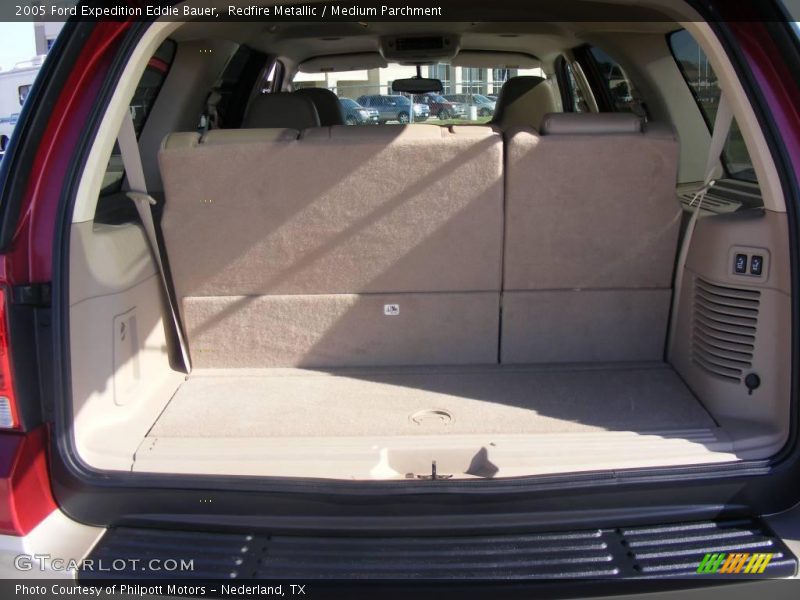 Redfire Metallic / Medium Parchment 2005 Ford Expedition Eddie Bauer