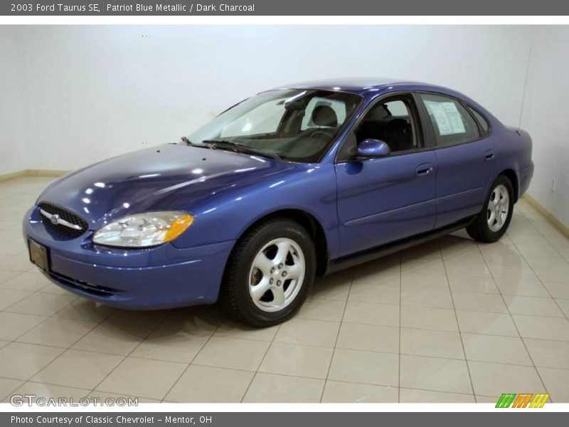 Patriot Blue Metallic / Dark Charcoal 2003 Ford Taurus SE