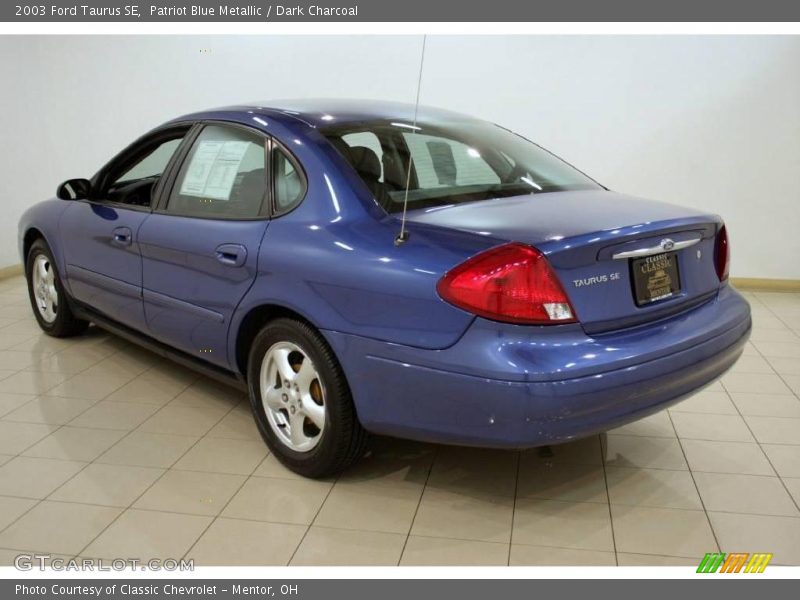 Patriot Blue Metallic / Dark Charcoal 2003 Ford Taurus SE