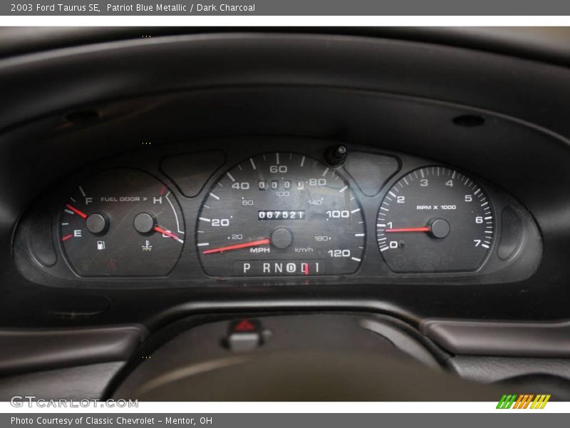 Patriot Blue Metallic / Dark Charcoal 2003 Ford Taurus SE