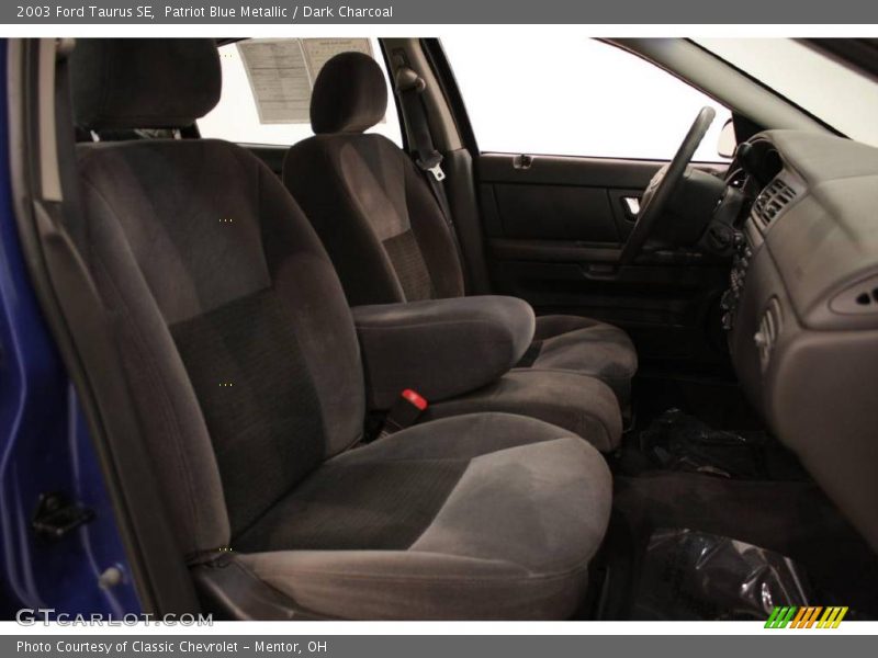 Patriot Blue Metallic / Dark Charcoal 2003 Ford Taurus SE