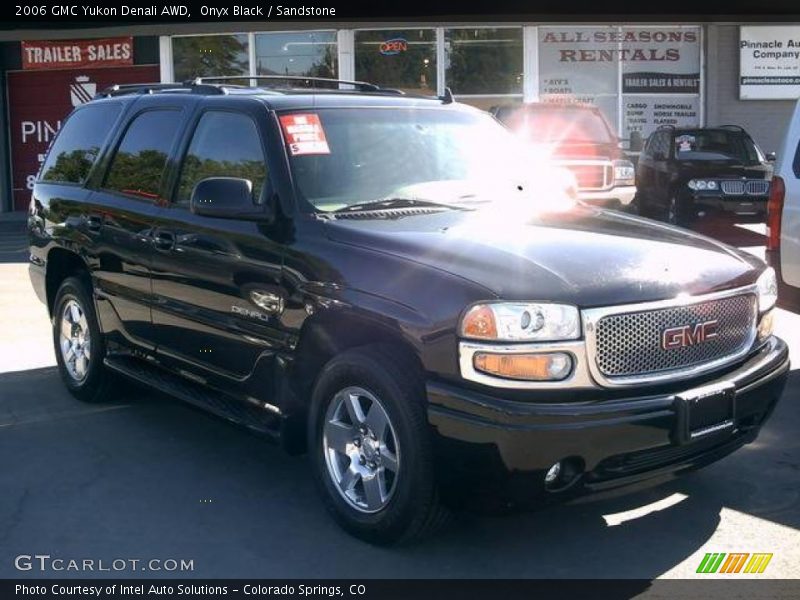 Onyx Black / Sandstone 2006 GMC Yukon Denali AWD