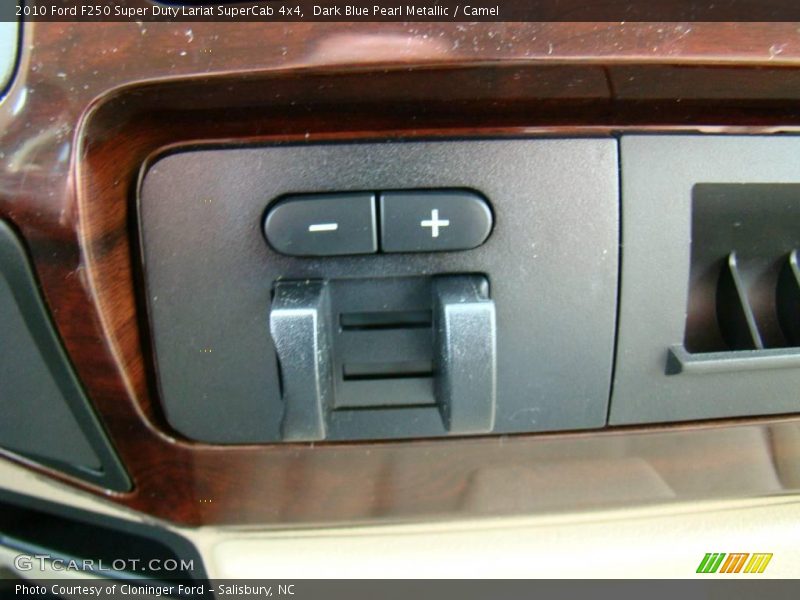 Dark Blue Pearl Metallic / Camel 2010 Ford F250 Super Duty Lariat SuperCab 4x4