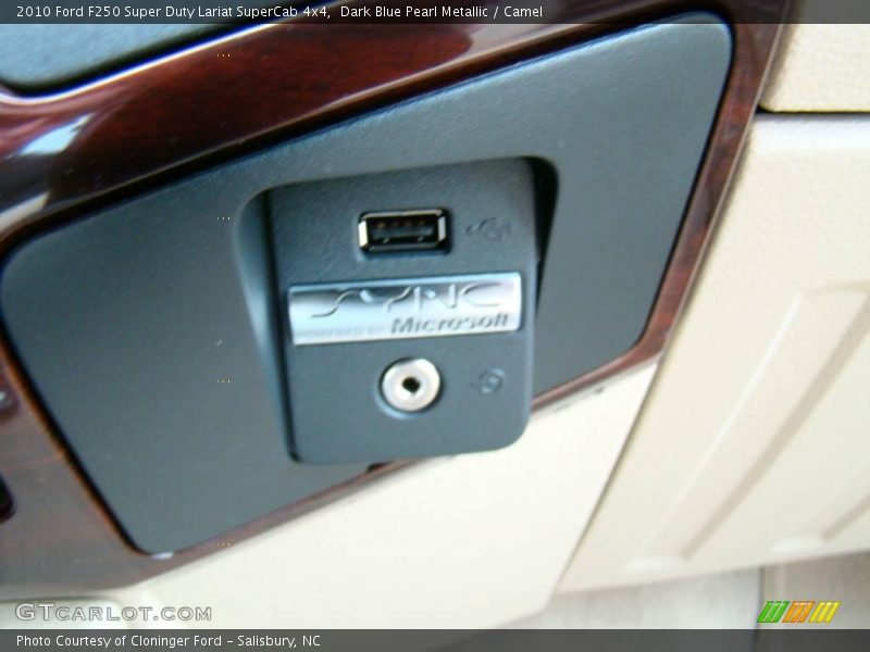 Dark Blue Pearl Metallic / Camel 2010 Ford F250 Super Duty Lariat SuperCab 4x4