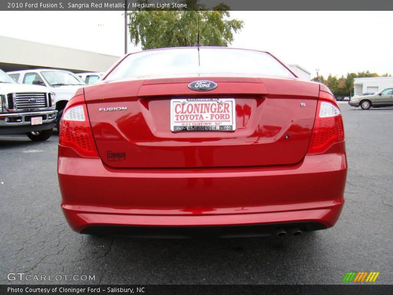 Sangria Red Metallic / Medium Light Stone 2010 Ford Fusion S