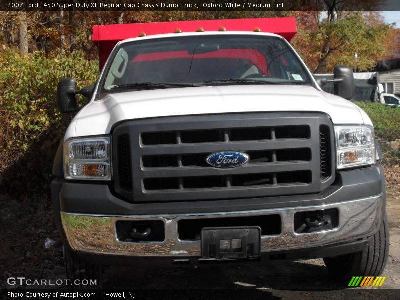 Oxford White / Medium Flint 2007 Ford F450 Super Duty XL Regular Cab Chassis Dump Truck