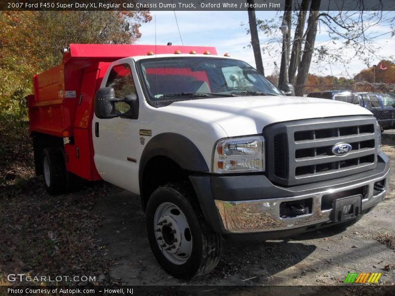 Oxford White / Medium Flint 2007 Ford F450 Super Duty XL Regular Cab Chassis Dump Truck