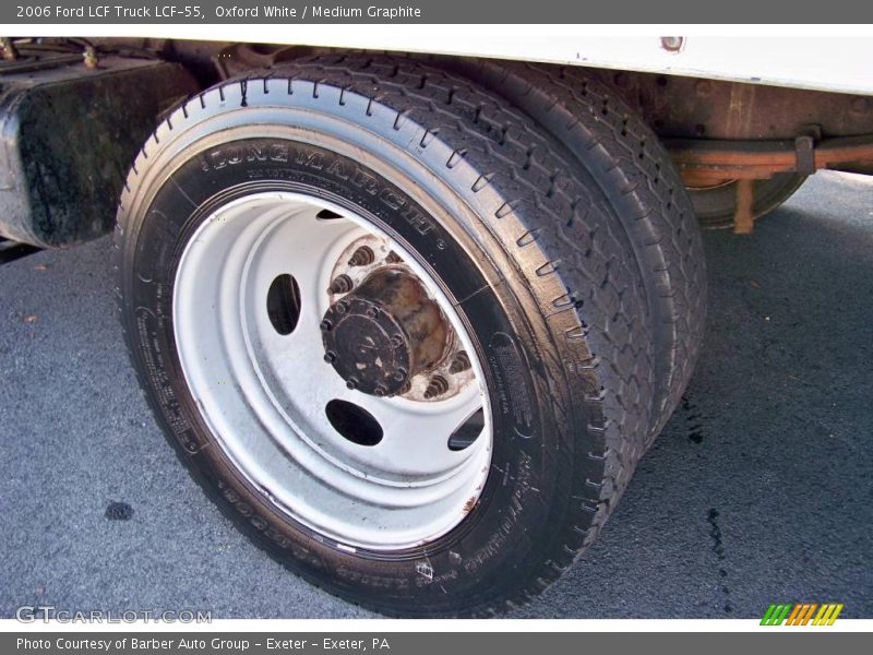 Oxford White / Medium Graphite 2006 Ford LCF Truck LCF-55