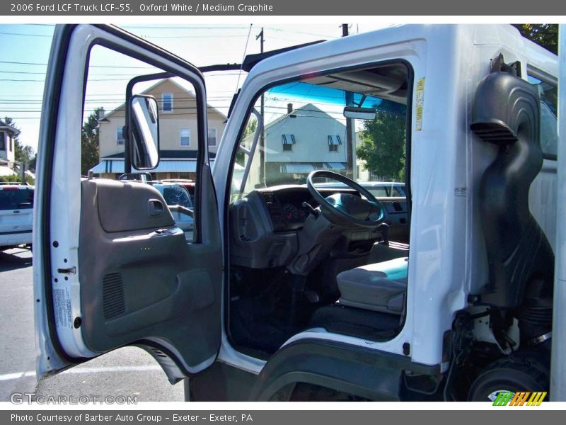 Oxford White / Medium Graphite 2006 Ford LCF Truck LCF-55
