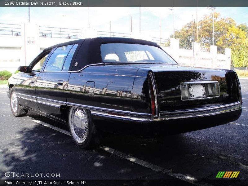 Black / Black 1996 Cadillac DeVille Sedan